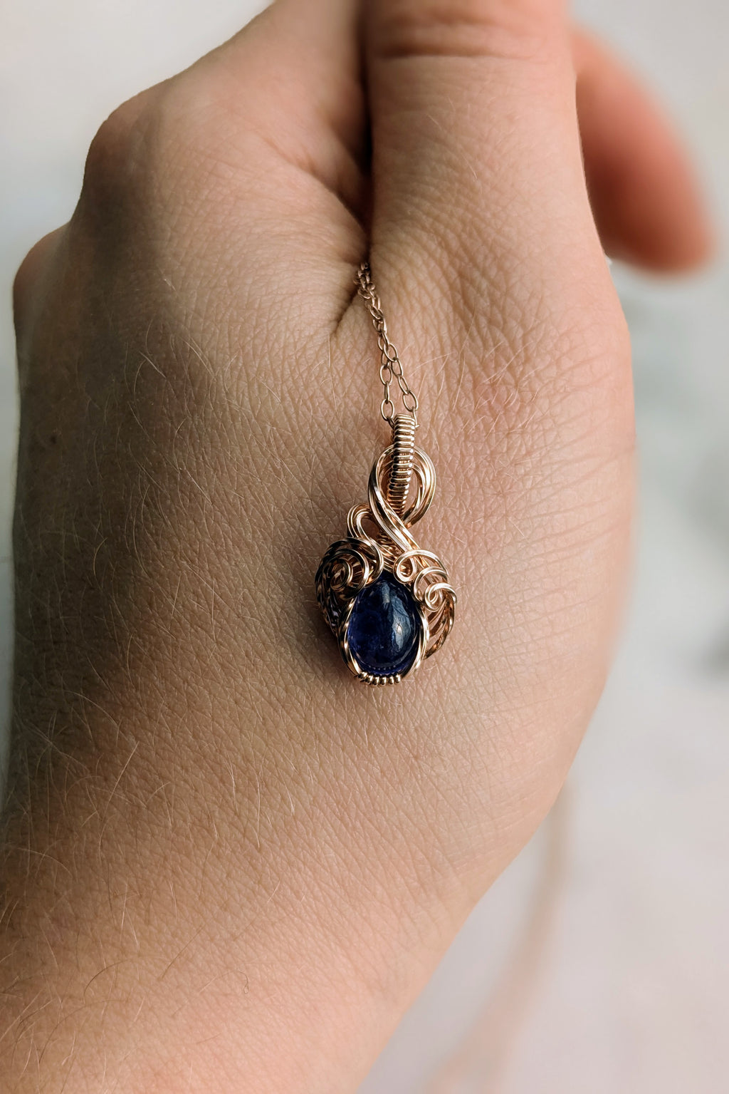 Mini Wire Wrap Pendant – Rose Gold Filled Wire with Tanzanite Stone – Delicate, Elegant Jewelry