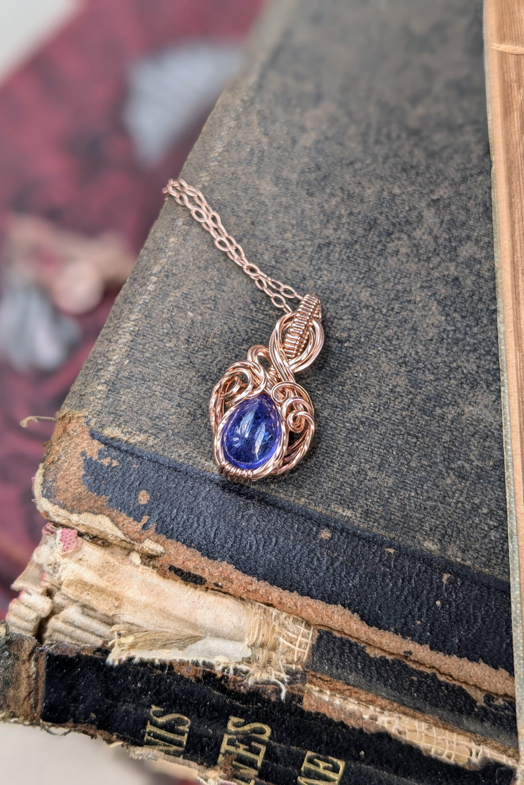 Mini Wire Wrap Pendant – Rose Gold Filled Wire with Tanzanite Stone – Delicate, Elegant Jewelry