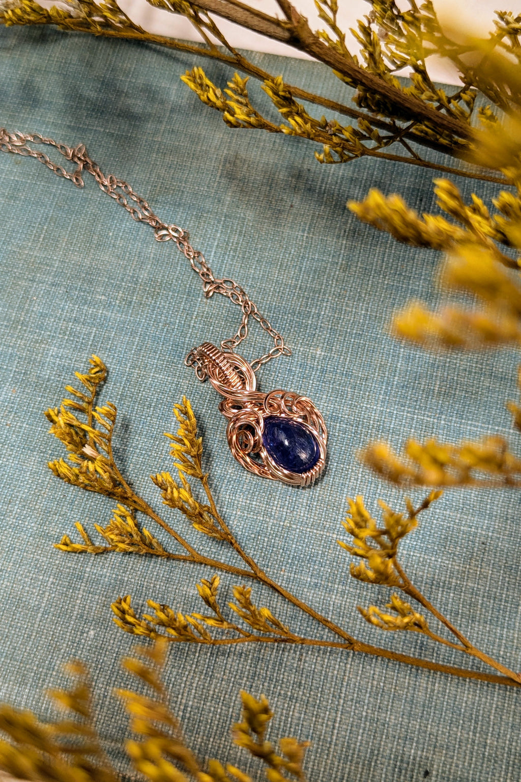Mini Wire Wrap Pendant – Rose Gold Filled Wire with Tanzanite Stone – Delicate, Elegant Jewelry