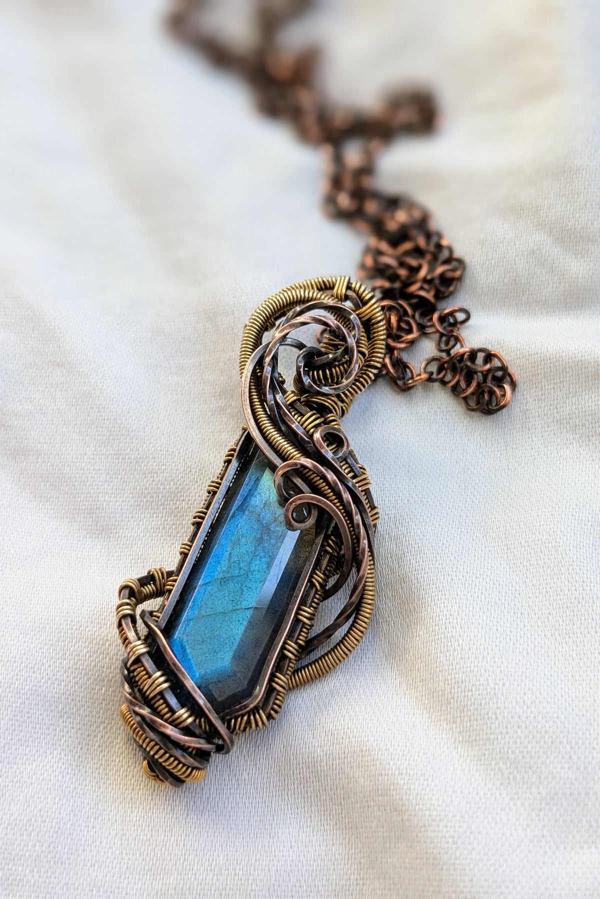 Elvish-Dwarvish Fusion Wire Wrap Necklace with Copper, Bronze, and Labradorite